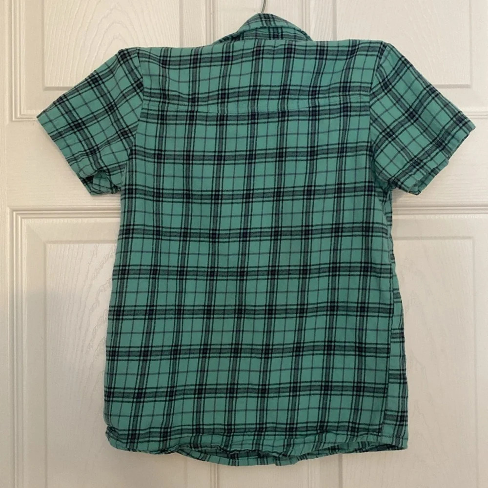 Boys Short Sleeve Button Down Shirt Size 5/6 - Picture 2 of 2